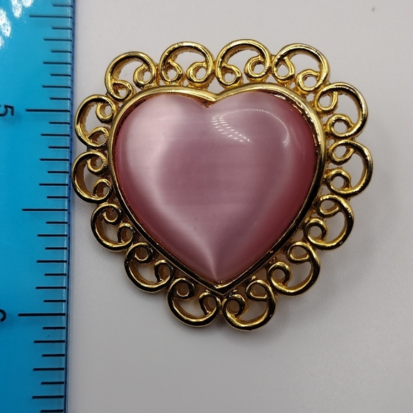 Pink Cats Eye Brooch - Picture 3 of 3